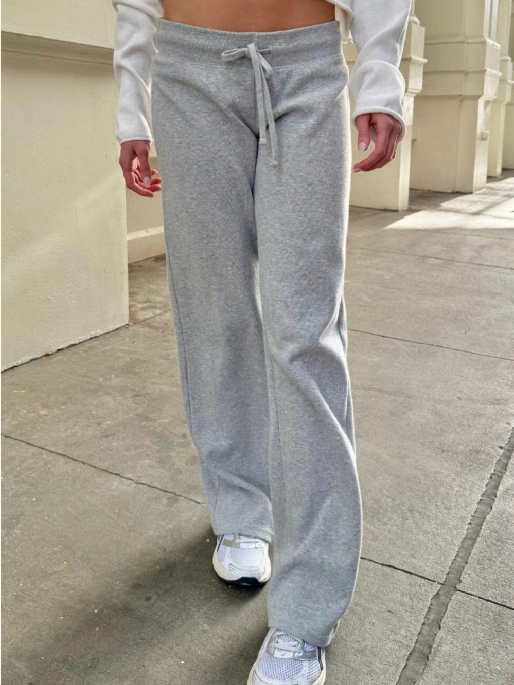 Brandy Melville Hilary Sweatpants Light Gray with Drawstring